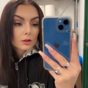 Meet your Posher, Kiley